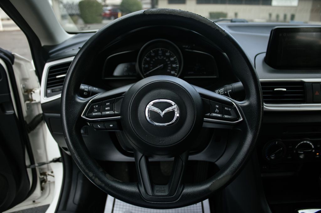 2017 Mazda Mazda3 Image 32