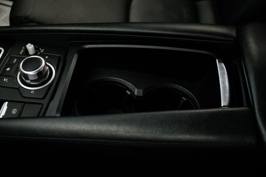 2017 Mazda Mazda3 Image 50