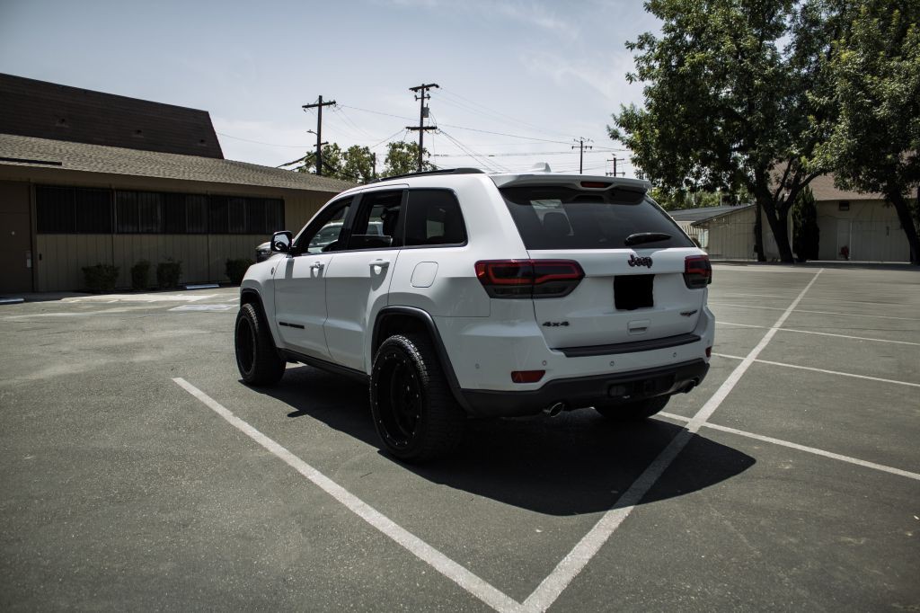 2018 Jeep Grand Cherokee Image 4