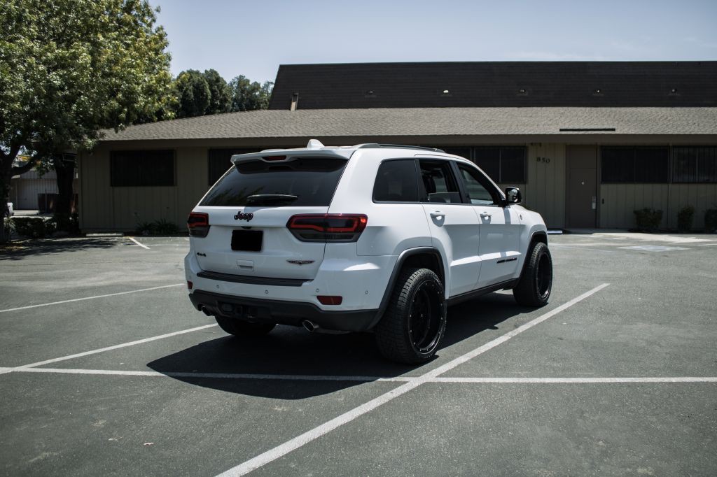 2018 Jeep Grand Cherokee Image 6