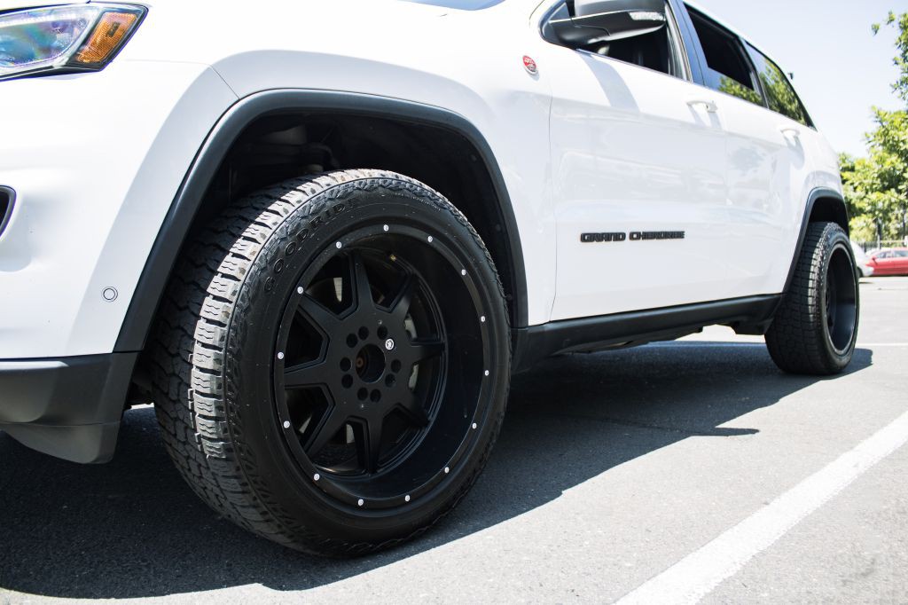 2018 Jeep Grand Cherokee Image 13
