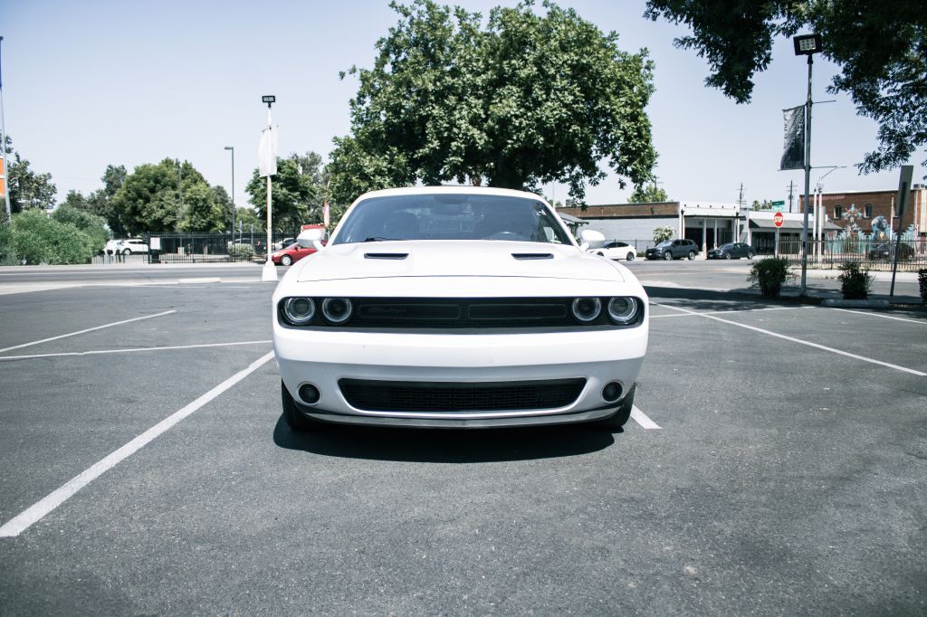 2019 Dodge Challenger Image 2