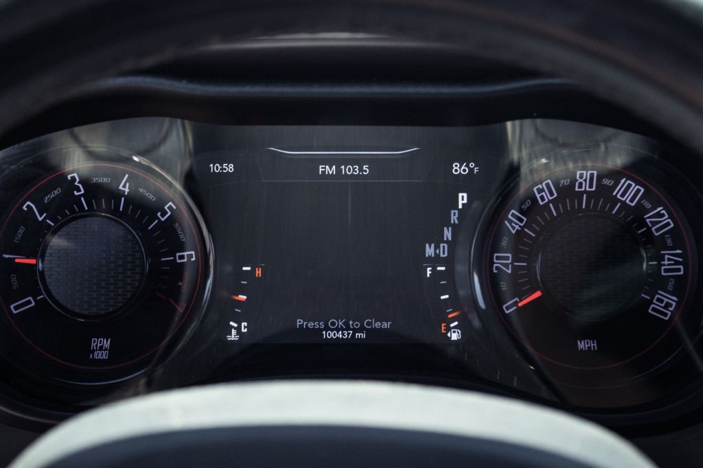 2019 Dodge Challenger Image 10