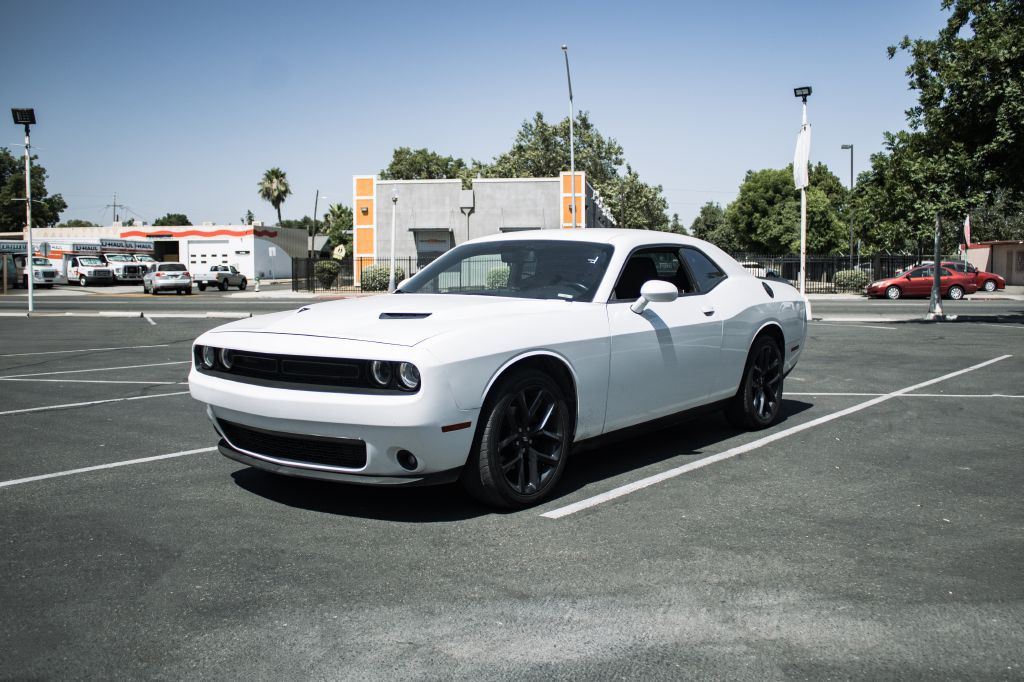 2019 Dodge Challenger Image 3