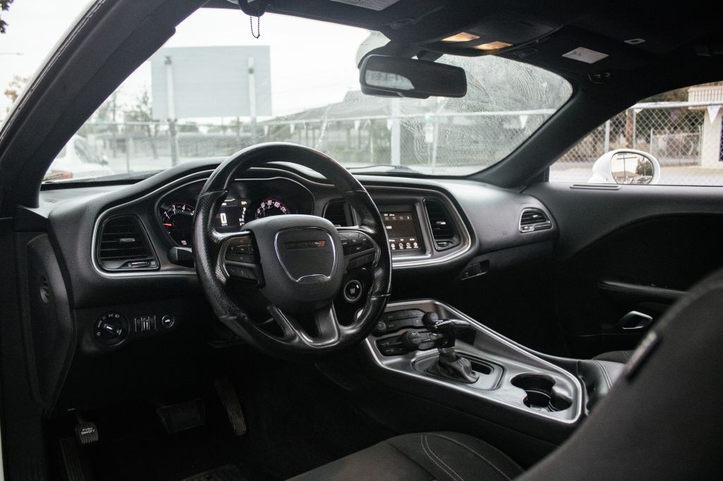 2019 Dodge Challenger Image 7