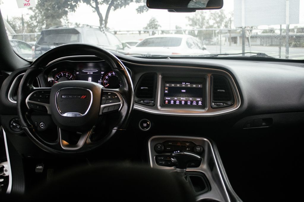 2019 Dodge Challenger Image 11