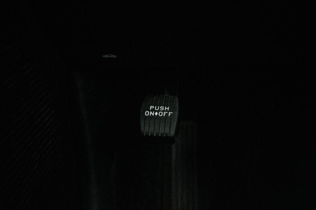 2019 Dodge Challenger Image 22