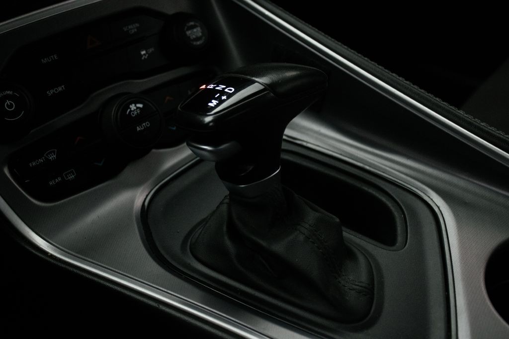 2019 Dodge Challenger Image 32