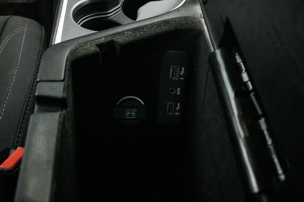 2019 Dodge Challenger Image 38