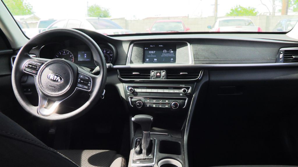 2018 Kia Optima Image 8