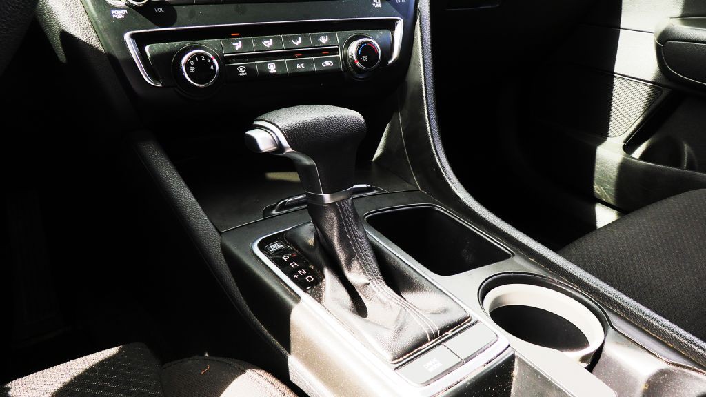 2018 Kia Optima Image 13