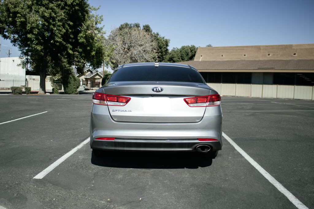 2018 Kia Optima Image 5