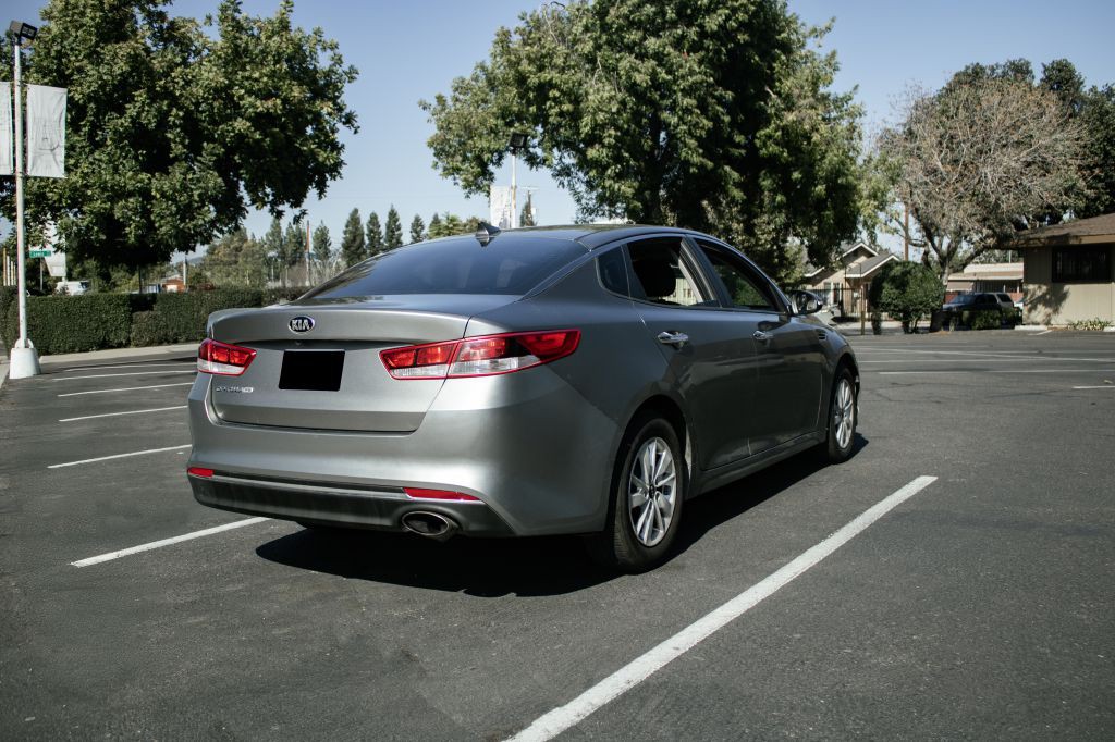 2018 Kia Optima Image 6