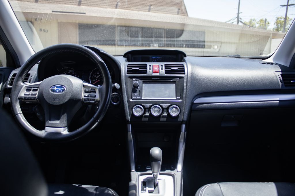 2014 Subaru Forester Image 8