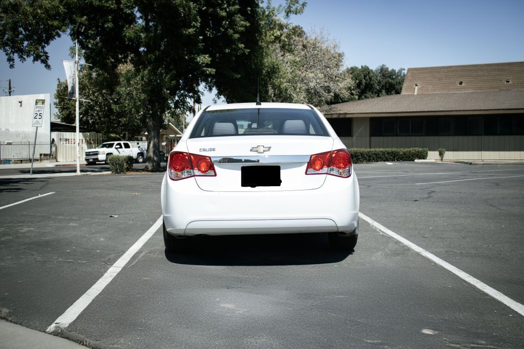 2013 Chevrolet Cruze Image 5