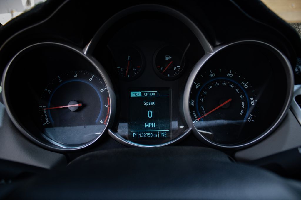 2013 Chevrolet Cruze Image 13