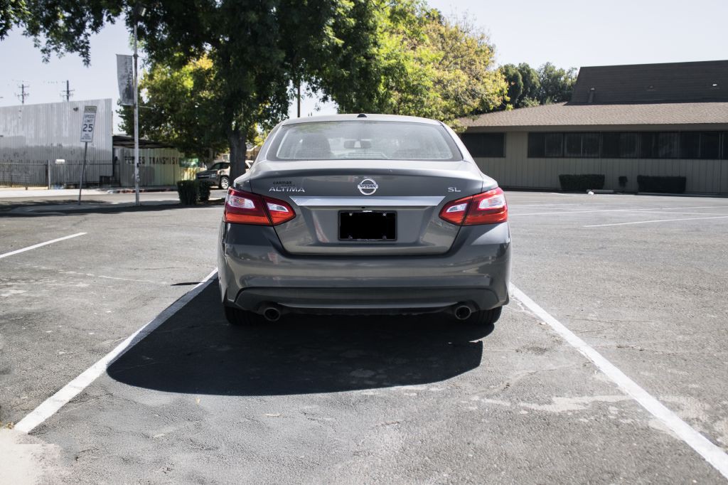 2017 Nissan Altima Image 5