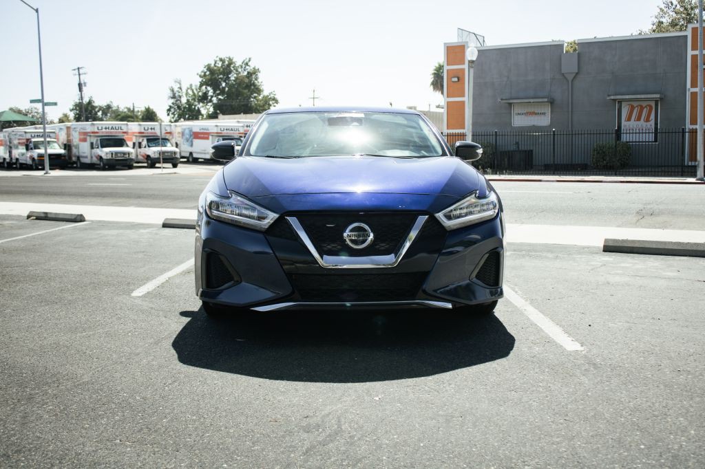 2020 Nissan Maxima Image 2