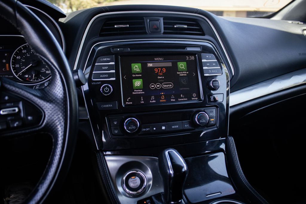 2020 Nissan Maxima Image 15