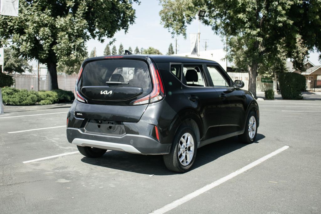 2023 Kia Soul Image 6