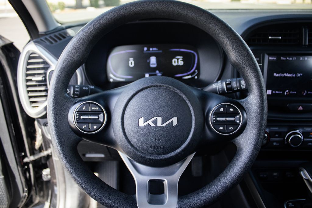 2023 Kia Soul Image 12