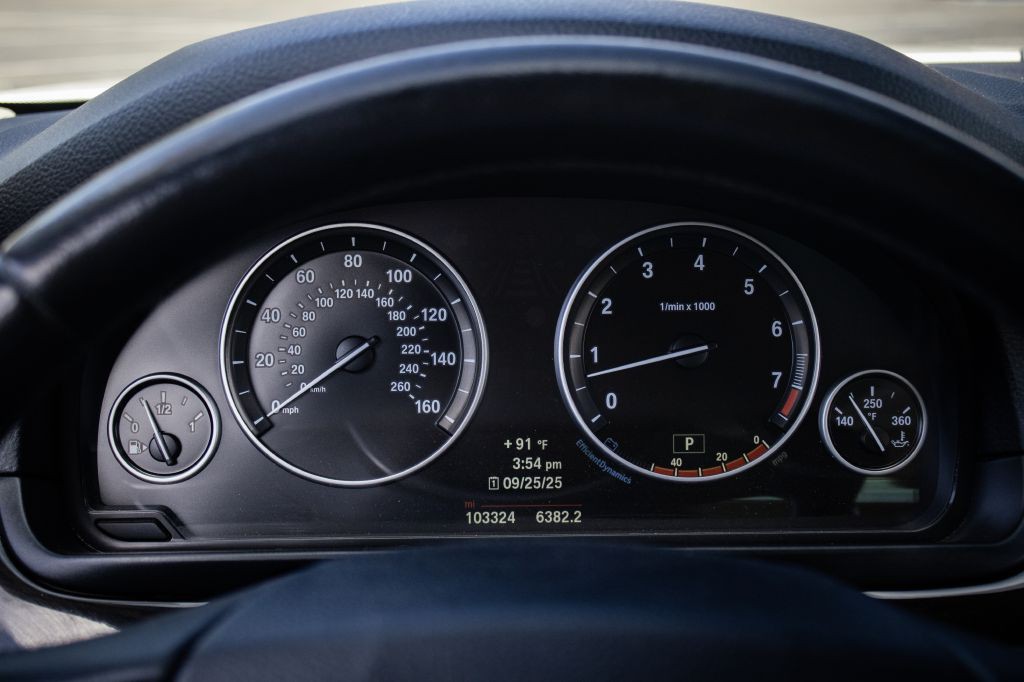 2014 BMW 5 Series Image 14