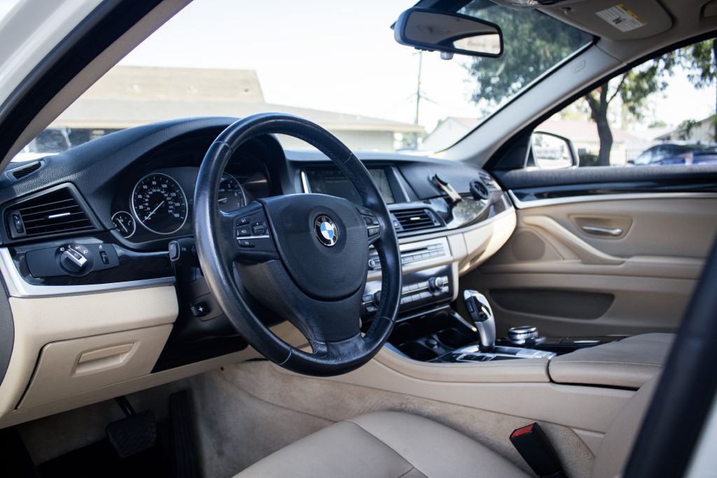 2014 BMW 5 Series Image 7