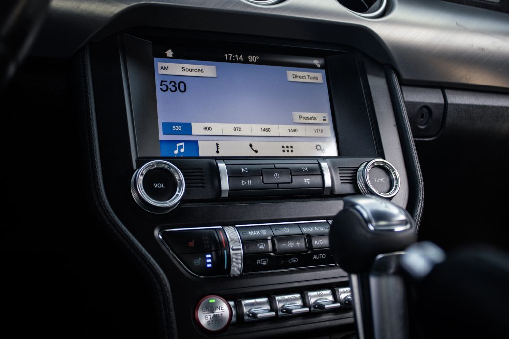 2019 Ford Mustang Image 14