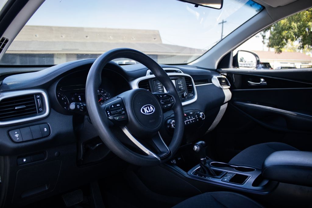 2018 Kia Sorento Image 7