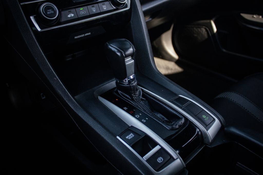 2020 Honda Civic Image 16