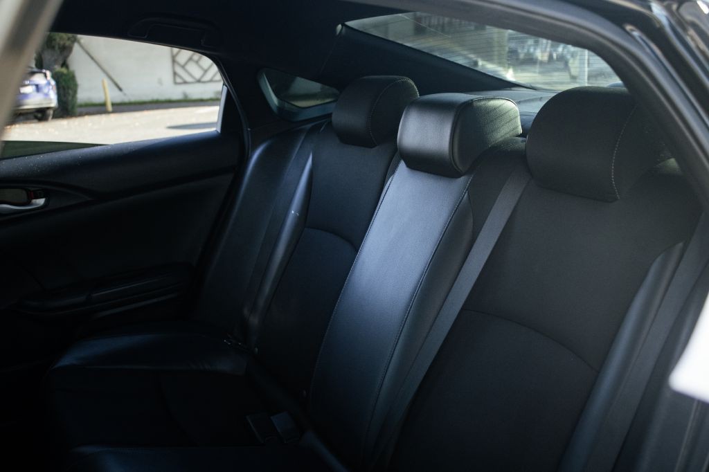 2020 Honda Civic Image 25