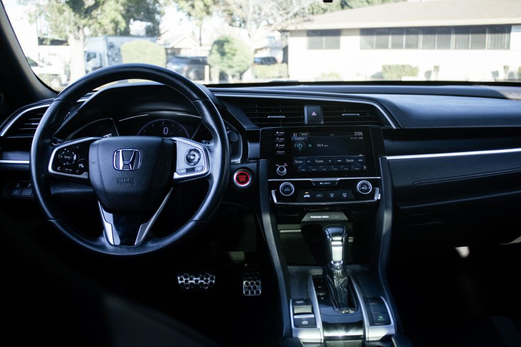 2020 Honda Civic Image 26