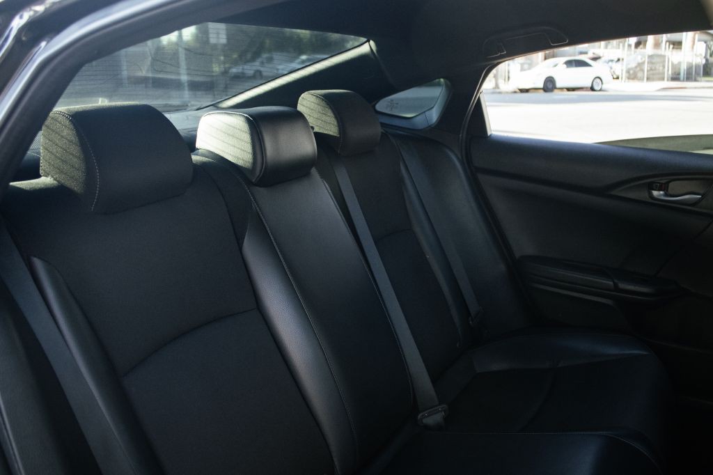 2020 Honda Civic Image 31