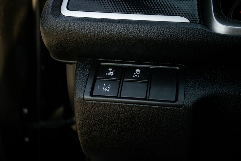 2020 Honda Civic Image 42