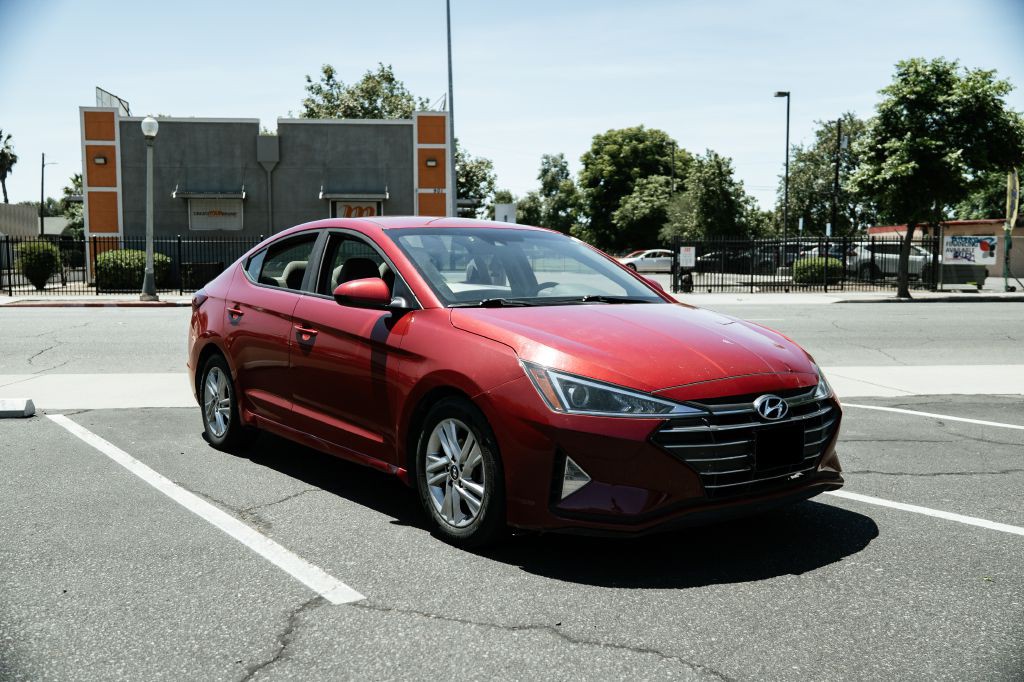 2020 Hyundai Elantra Image 2