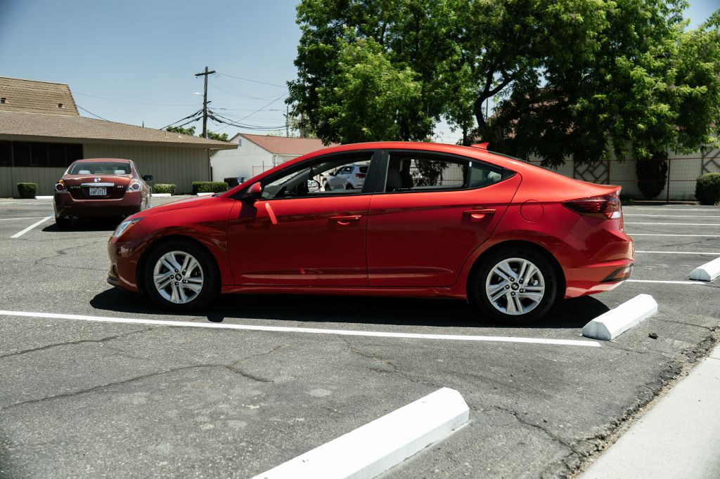 2020 Hyundai Elantra Image 6