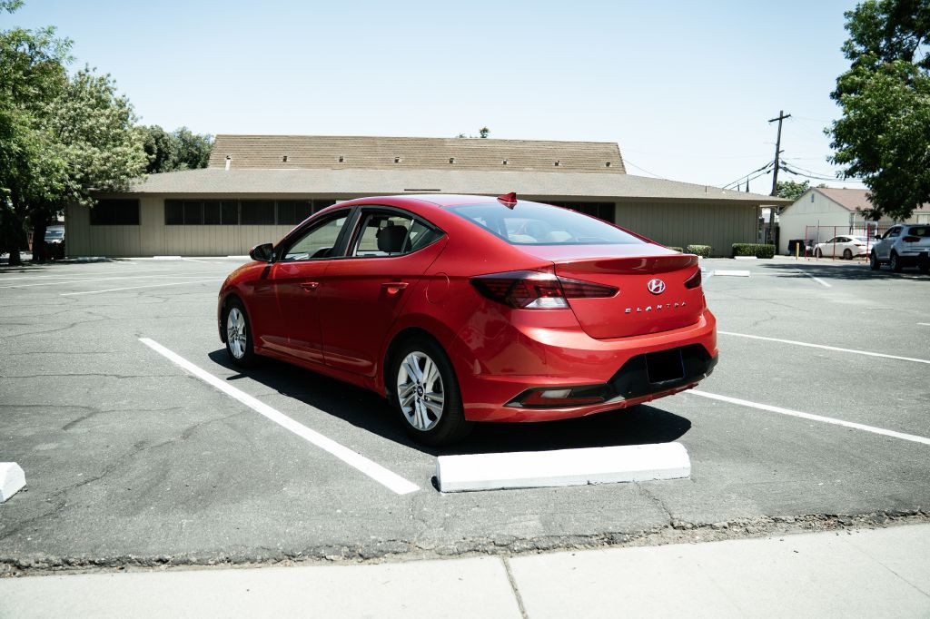 2020 Hyundai Elantra Image 7