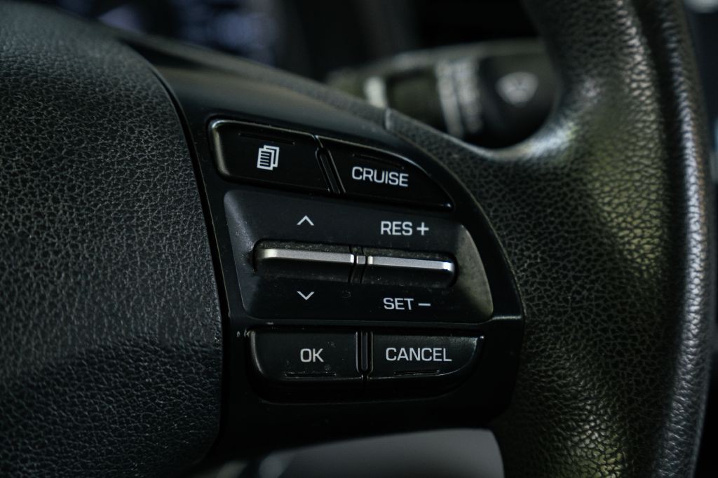 2020 Hyundai Elantra Image 22