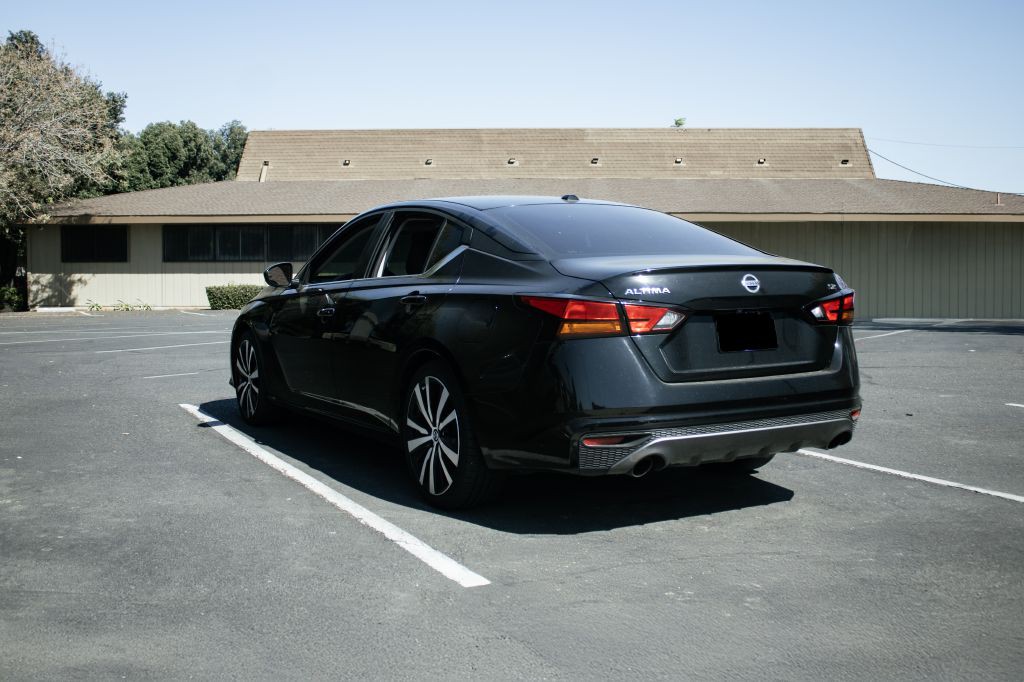 2019 Nissan Altima Image 4