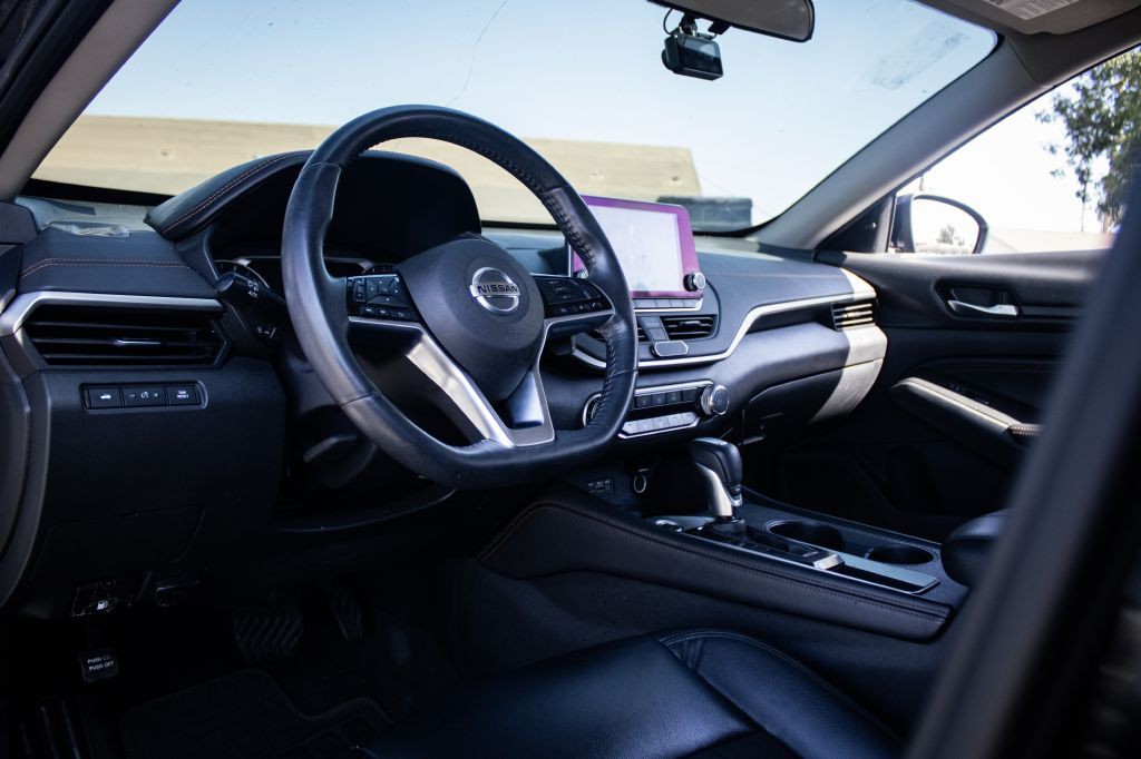 2019 Nissan Altima Image 7