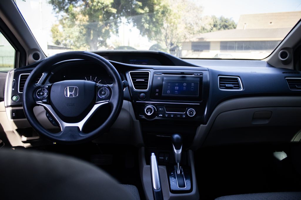 2015 Honda Civic Image 8