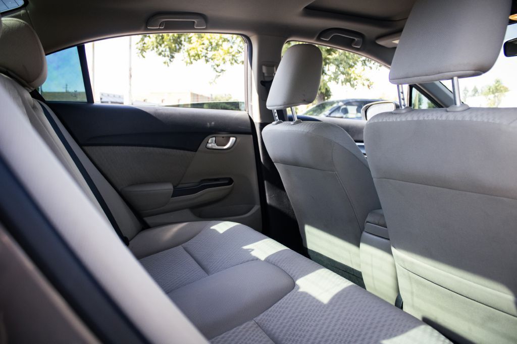 2015 Honda Civic Image 10