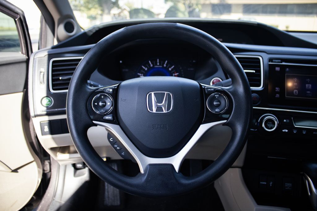 2015 Honda Civic Image 12