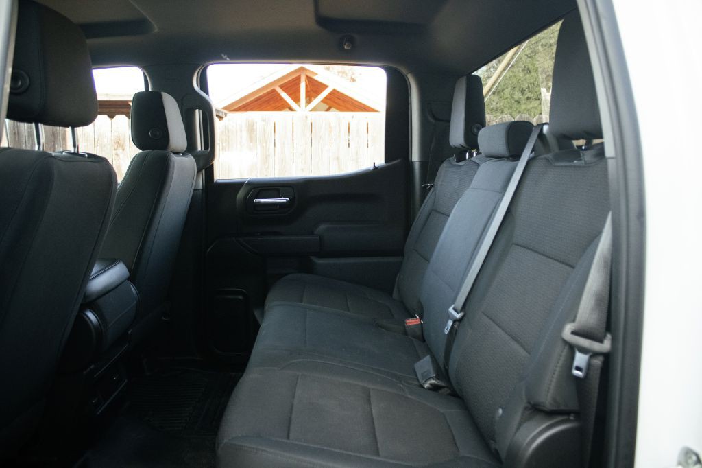 2019 Chevrolet Silverado 1500 Image 17