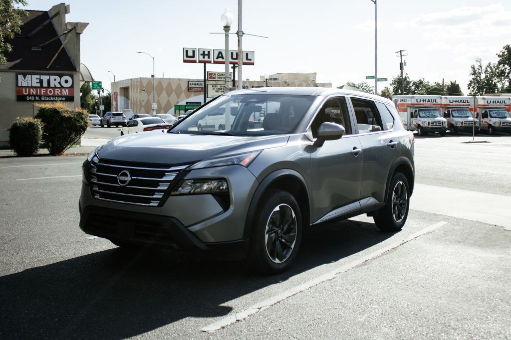 2024 Nissan Rogue Image 3