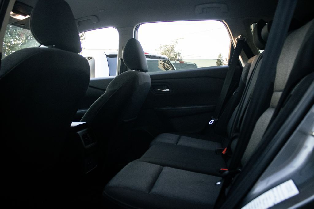 2024 Nissan Rogue Image 16