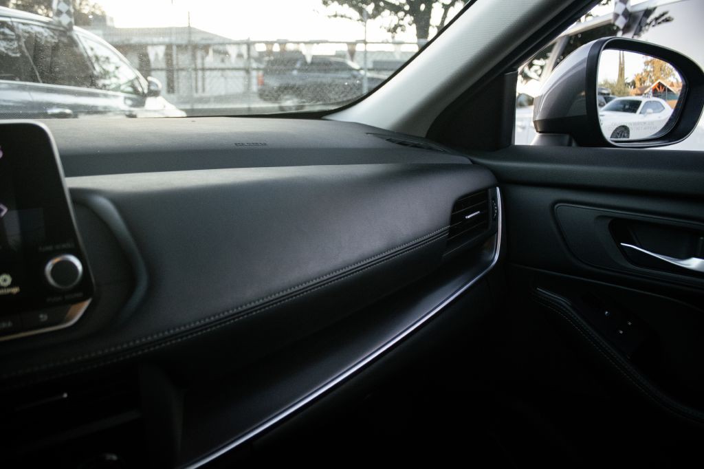 2024 Nissan Rogue Image 32