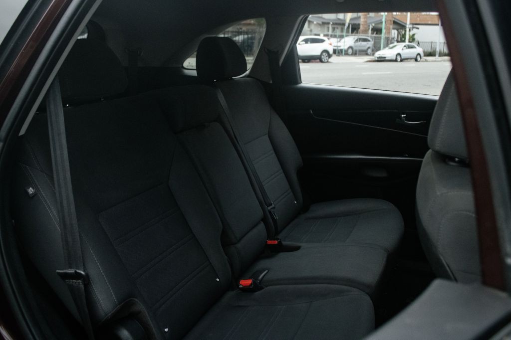 2019 Kia Sorento Image 32