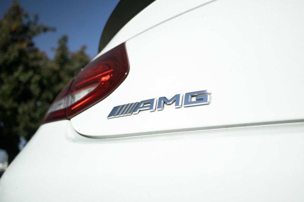 2017 Mercedes-Benz C-Class Image 16