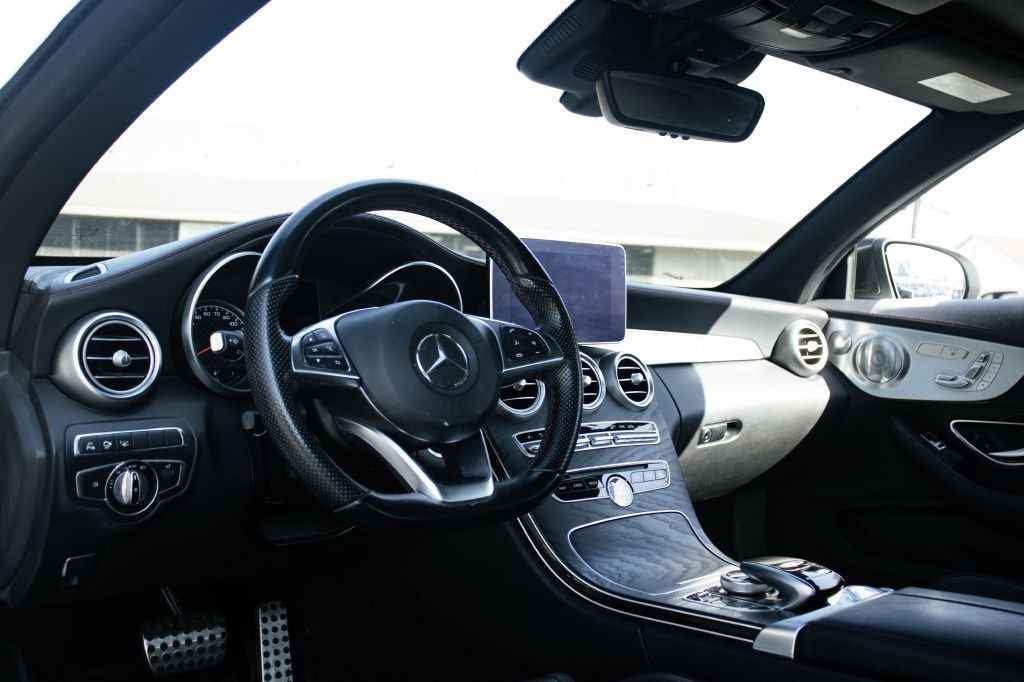 2017 Mercedes-Benz C-Class Image 22